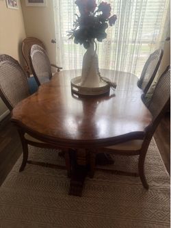 Living room table  with chairs
