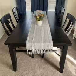 Black Dining Room Table And Chairs 