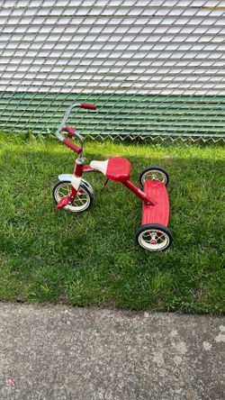 Radio flyer trike