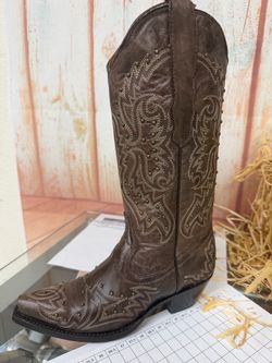 NEW COWBOY BOOTS WOMENS SIZE 5,5