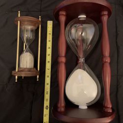 Set Of 2 Hour Glass