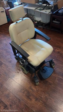 Electric wheelchair - power wheelchair - Golden Compass GP600 /601 for elderly or handicap