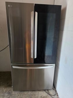 LG THINQ STAINLESS STEEL SMART COUNTER DEPTH FRENCH DOOR REFRIGERATOR WITH ICE AND WATER DISPENSER