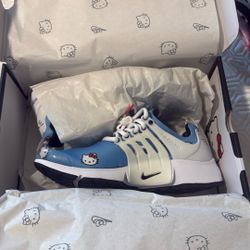Nike Hello Kitty
