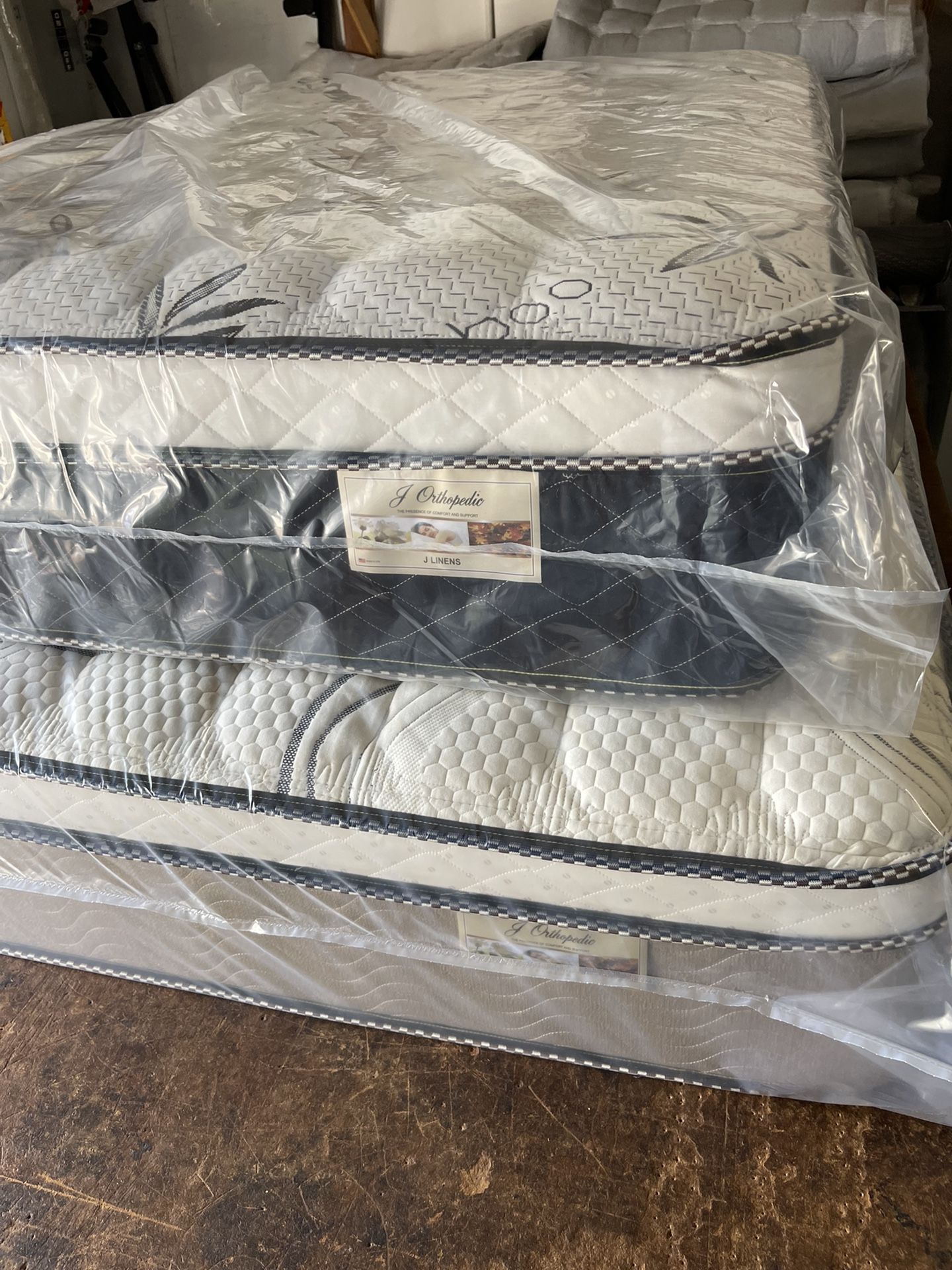🔆🛏Mattress Pillow Top 💤🔅 ❇️ 12” inches tall ✳️All Sizes In Stock ✴️SAME DAY DELIVERY🚚 ✅Queen sizes $199 ✅Full sizes $180 ✅Twin sizes $130 ✅Cal k