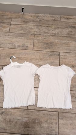 Girl shirts size M