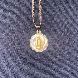 14kt Chain And Pendant 