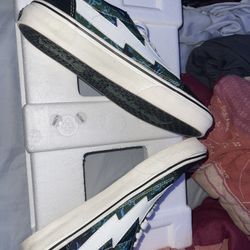 SZ8.5 Revenge x Storm Vans