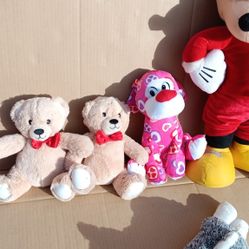 A Package Of Stuffed Animals * Free Delivery 