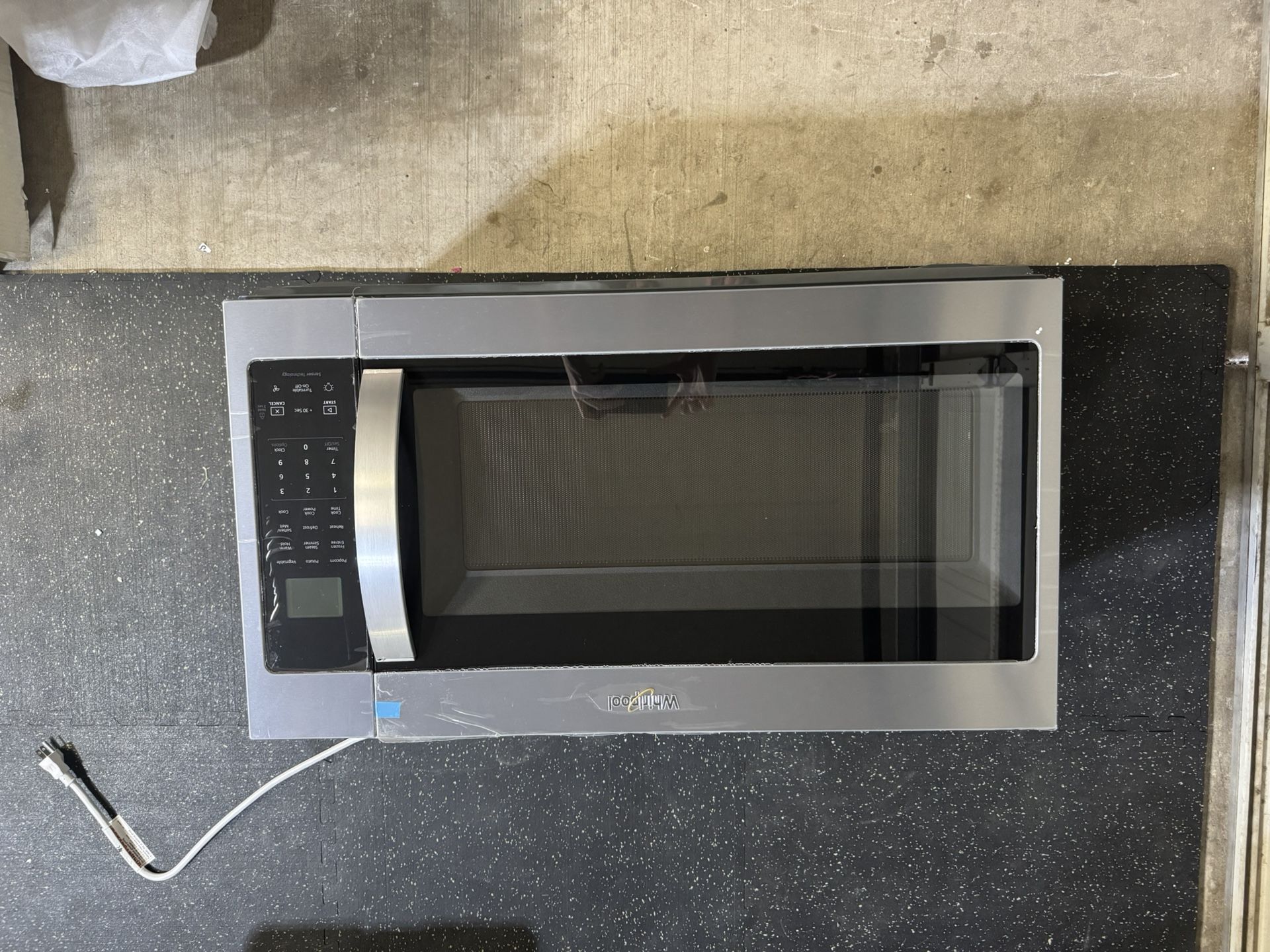 Whirlpool 1.9 cu. ft. Over the Range Microwave