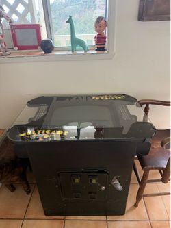 Vintage-Style 60-in-1 Multicade Cocktail Arcade Machine – Real CRT Monitor!