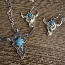 Brand New Western-style turquoise bull head jewelry set