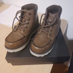 Youth Skecher Boots