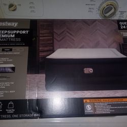 Best Way Queen Size Mattress 24-in Built-in Pump