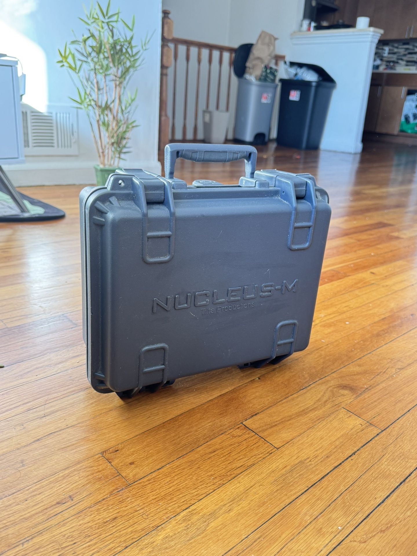 Nucleus-M: Wireless Lens Control System (Open Box)