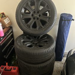 22” Yukon Denali Rims & Tires