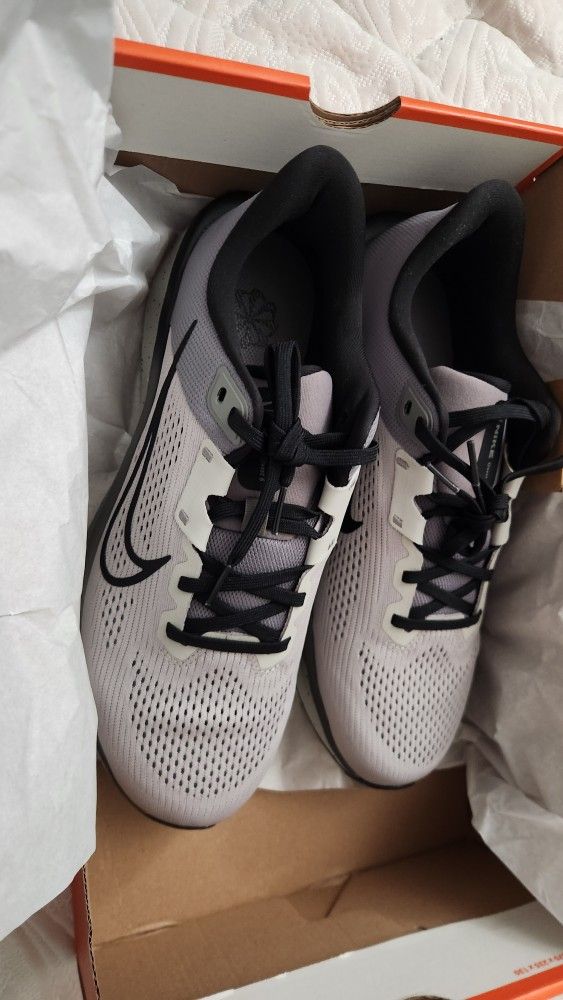 Nike Running Shoes (Iron Ore)