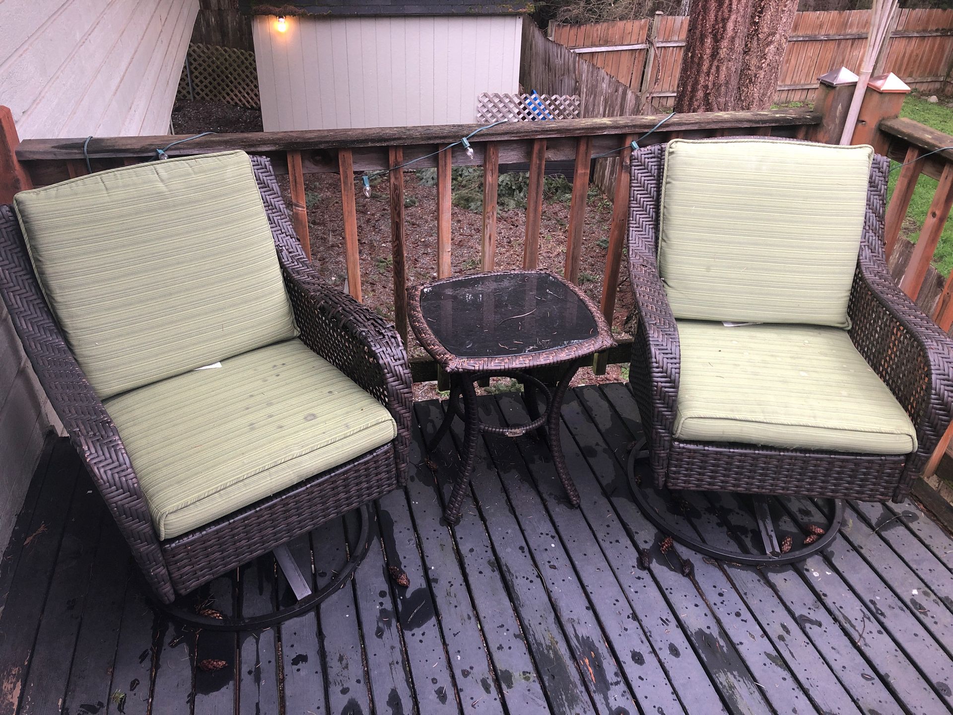 Free- outdoor patio set