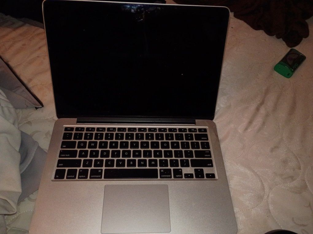 APPLE MacBook Pro NEWER VERSION