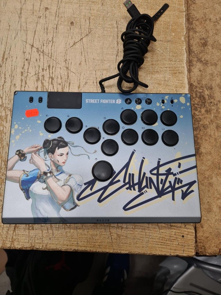 Razer Kitsune All-Button Arcade Controller & Street Fighter Chun-Li Vinyl Skin Bundle: For PS5 / PlayStation 5 & PC - Low-Profile Optical Switches - S