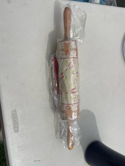 Temp-tations gingerbread-themed ceramic rolling