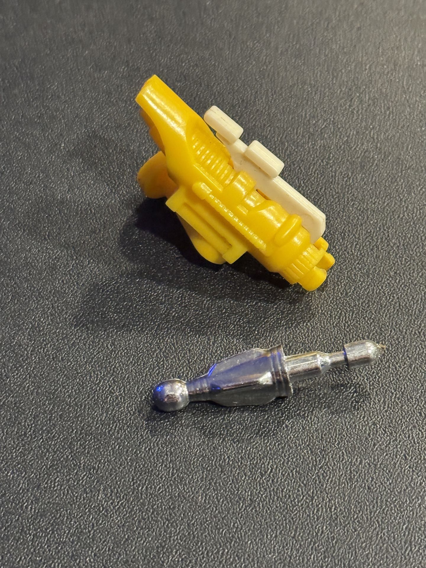 Mustanger MISSILE LAUNCHER motorcycle combiner Galactic Gale yellow weapon part