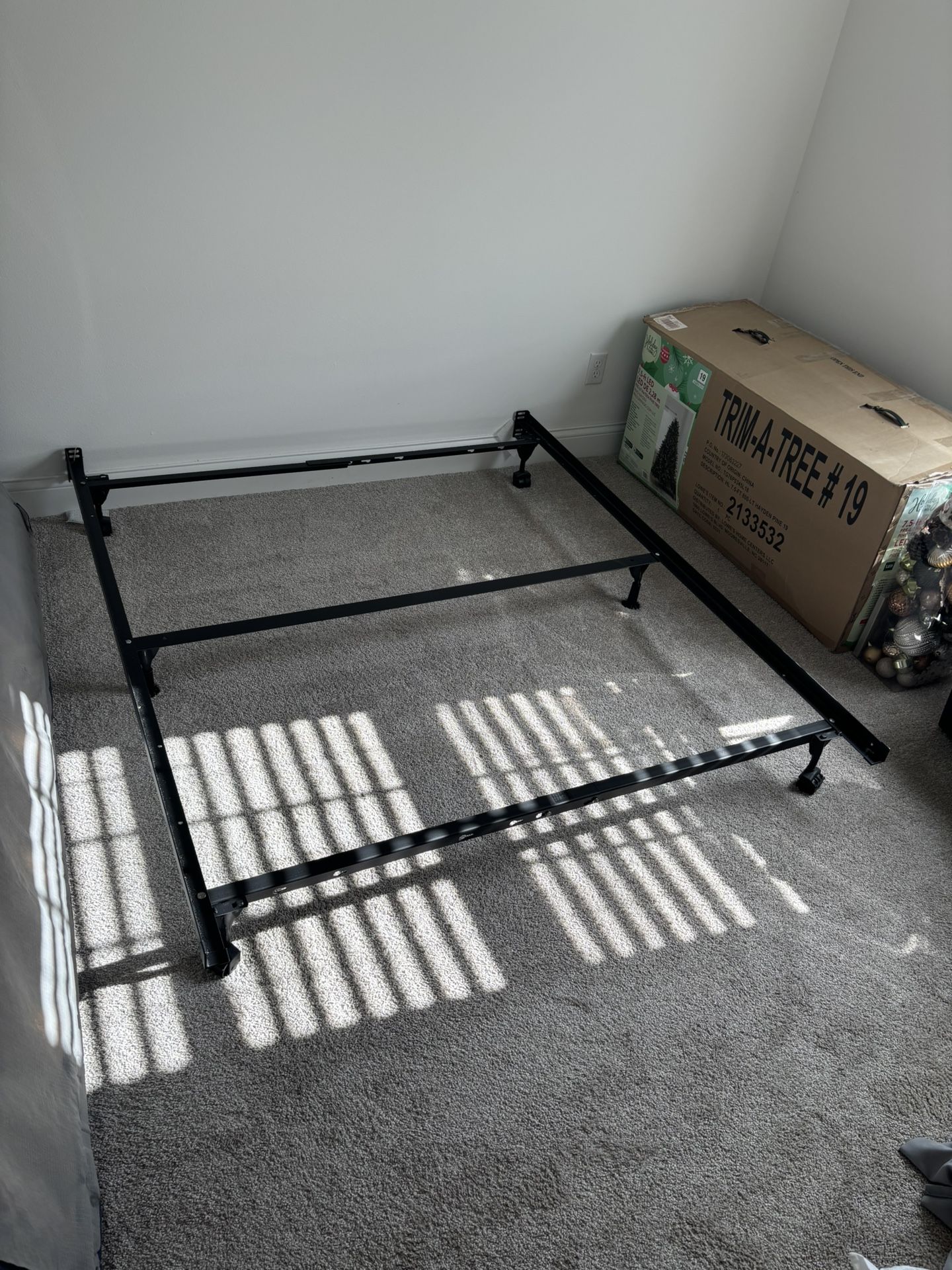Queen Size Metal Frame