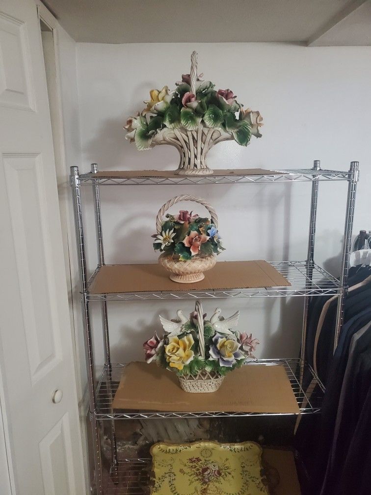 4 Capodimonte Made In Italy Porcelain Pieces