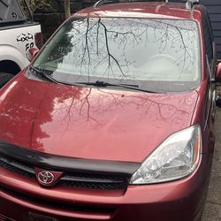2005 Toyota Sienna