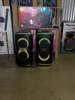 JBL PartyBox Club 120 Portable Bluetooth Splash Proof Speaker 160 Watts with wireless microphone