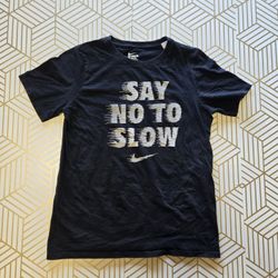 The Nike Tee Youth Sportswear Size Large Black/White Graphic Tee for Kids
