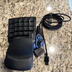 Razer Tartarus V2