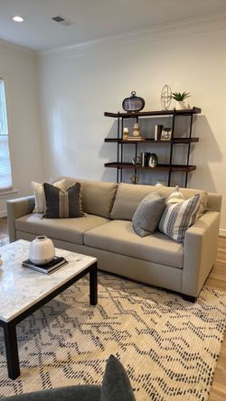 Pottery Barn York Grand Sofa 95” Like New