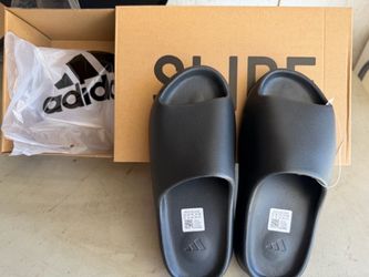 Yzy Slides Onyx - $80 each