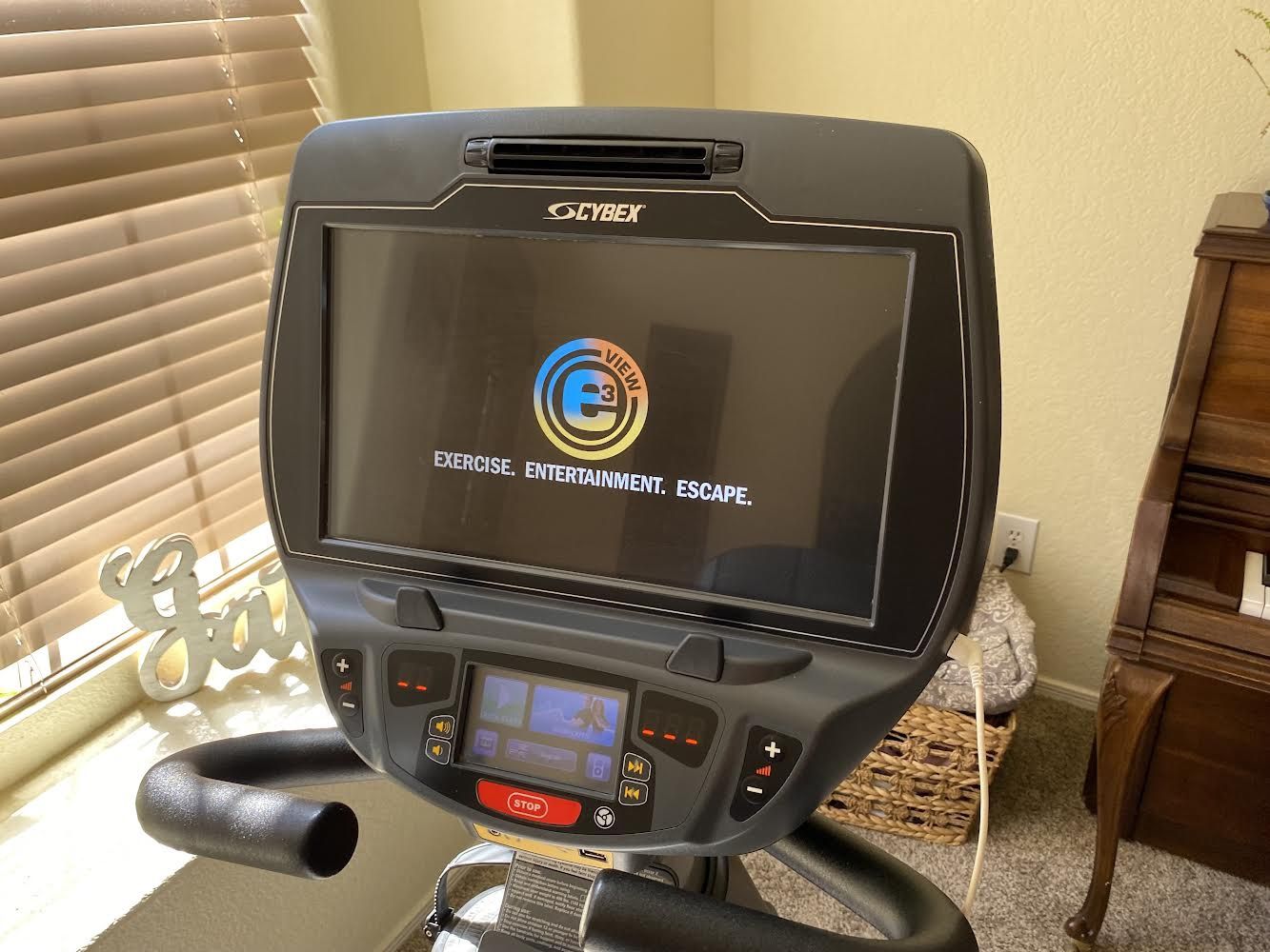 Cybex 770R Commercial Recumbent Bike for Sale in Avondale, AZ OfferUp