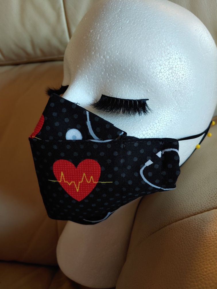 3D face mask Heart and stethoscope