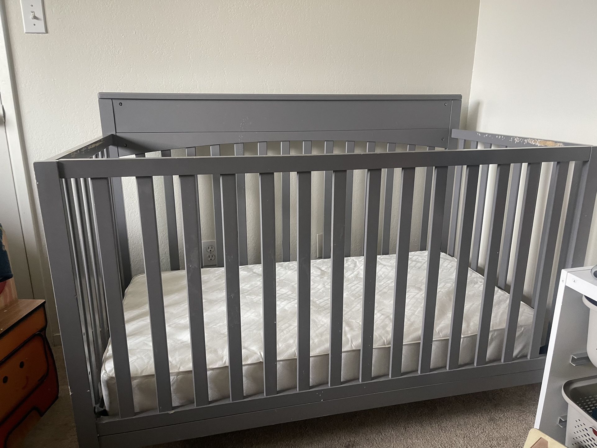 Baby Crib 4 In 1 
