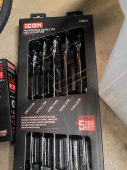 Icon metric flex ratcheting double box