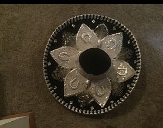 A mariachi hat