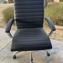 Black Desk Chair