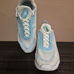 Nike Air Max 2090 - Wm (Sz 8)