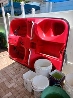 Four-seater plastic Bowl