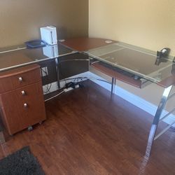Office desk & Bookshelf