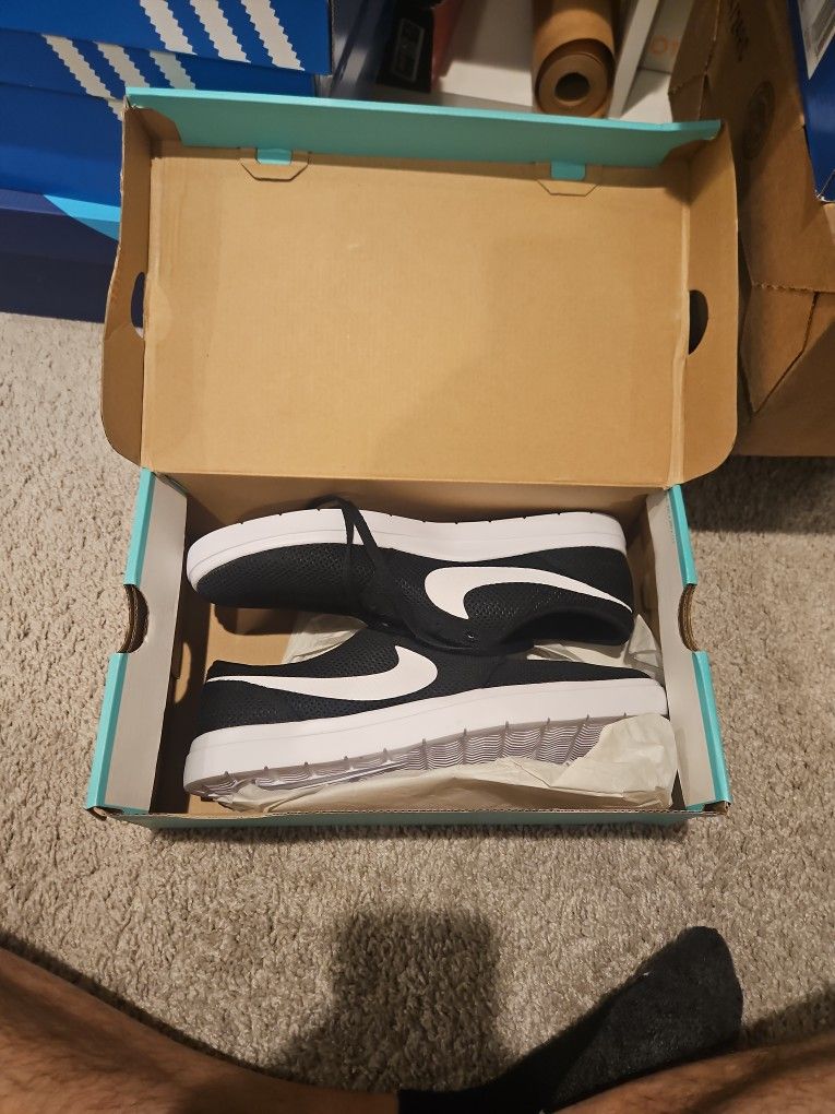Brand New Nike Shoes Size 10