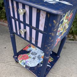 Cute Side Table 