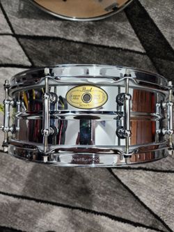 Pearl Sensitone 14x5 snare