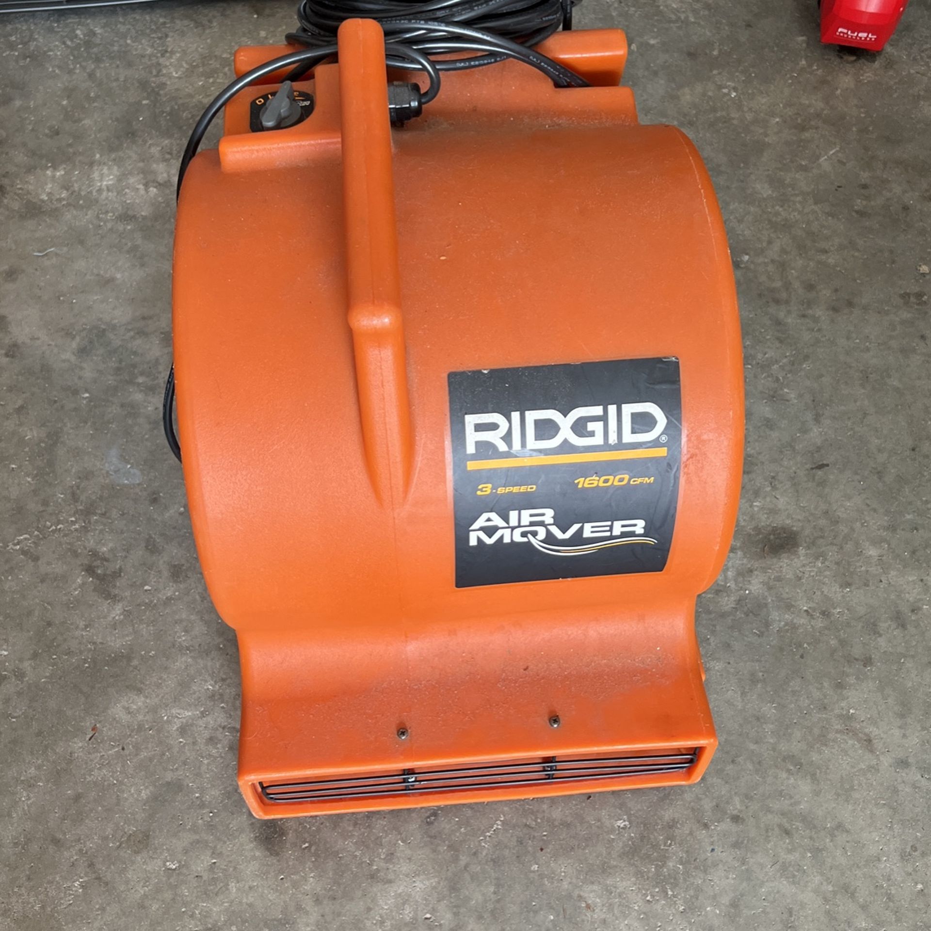 Ridgid Air Moved 1600 CFM