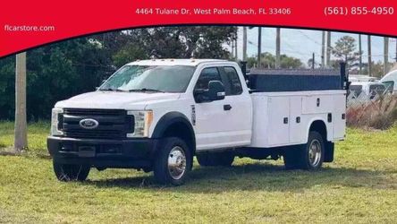2017 Ford F450 Super Duty Super Cab & Chassis