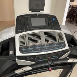 Treadmill 