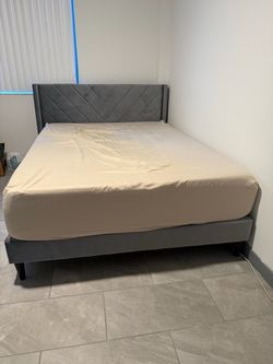 Queen bed Frame